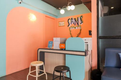 sans hotel roxy jakarta