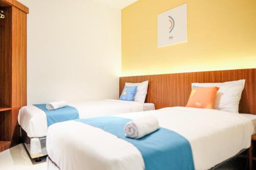 sans hotel roxy jakarta