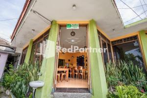 nafisa guest house syariah