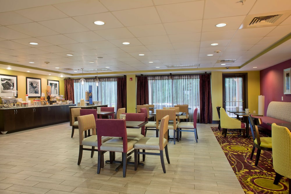 hampton inn cumming