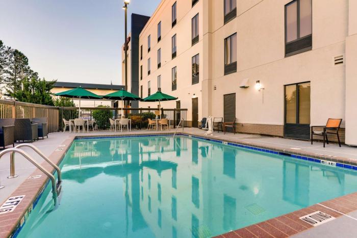 hampton inn cumming