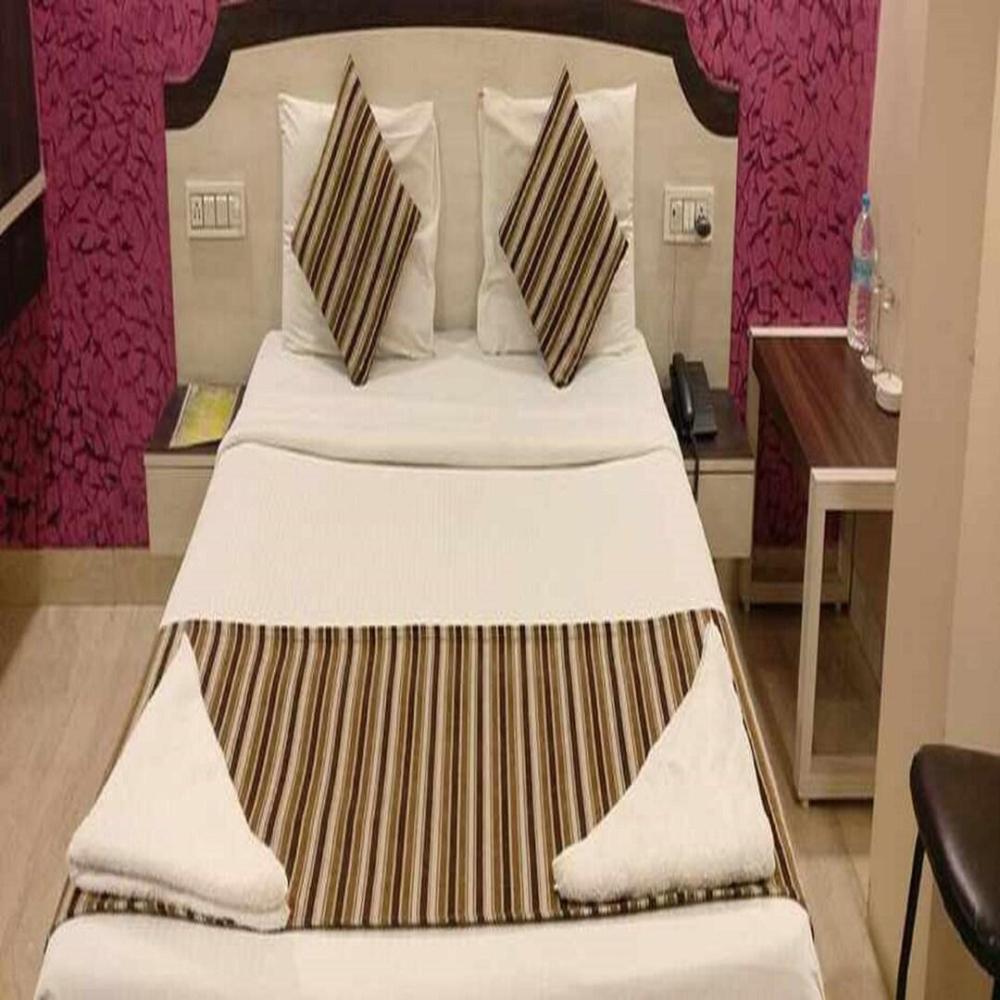 hotel paradise