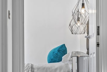 pochin house collections