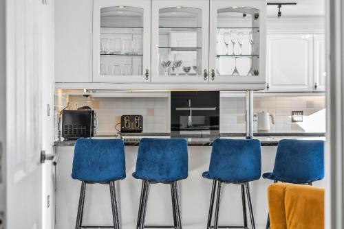 pochin house collections