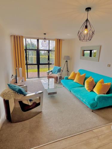 pochin house collections