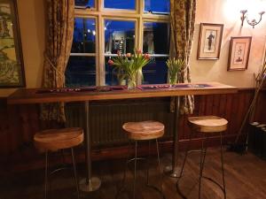the cheney arms
