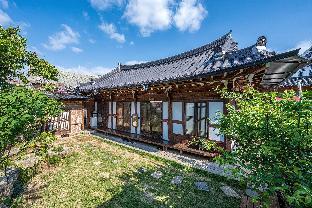 jeonju hanokmaeul eosahwa