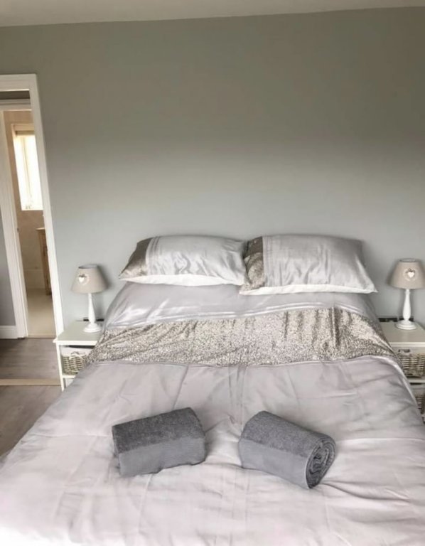 Inviting 2-Bed Bungalow In Heacham With Spa Bath,,3.5 star