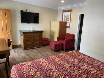 palace inn oxnard