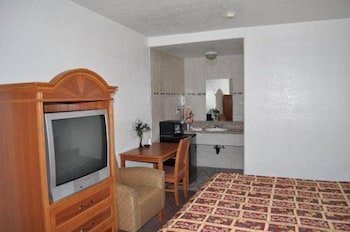 palace inn oxnard