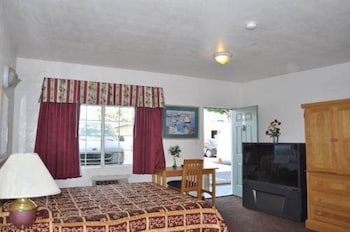 palace inn oxnard