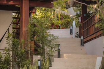 khaban bacalar hotel boutique
