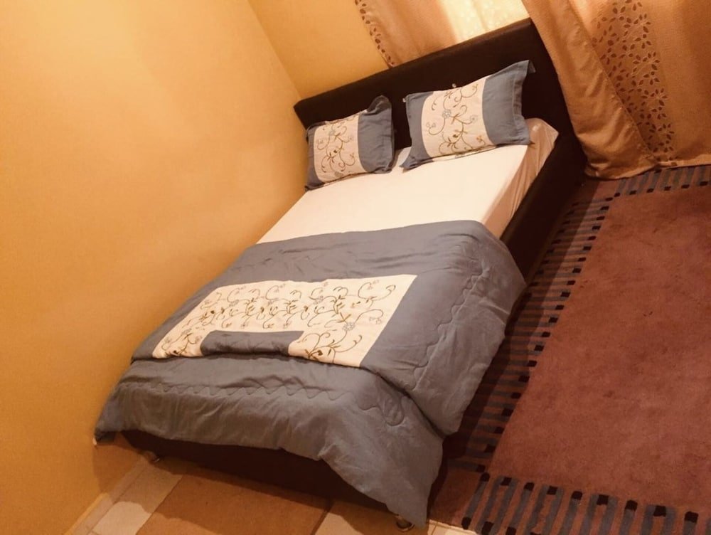 charming 2 bed house in brusubi close to the turn