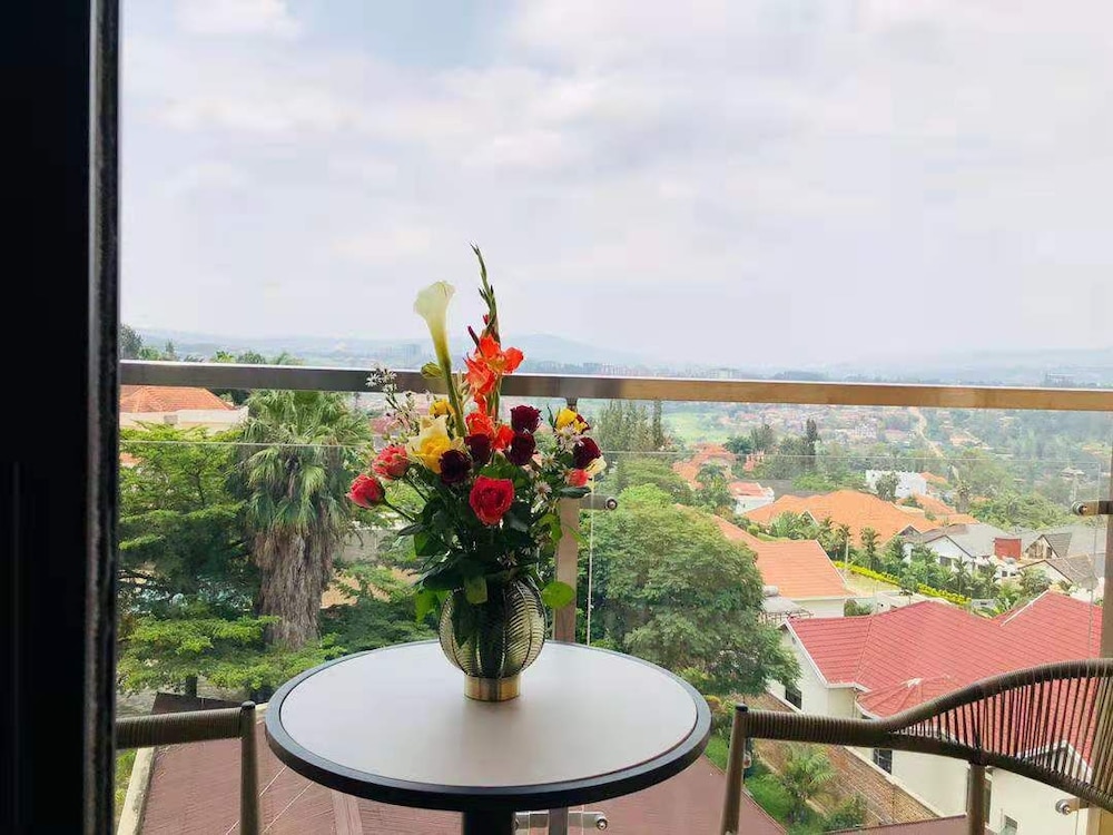rose garden private apartment by link