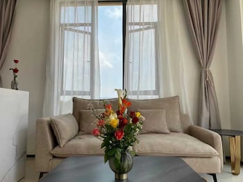rose garden private apartment by link