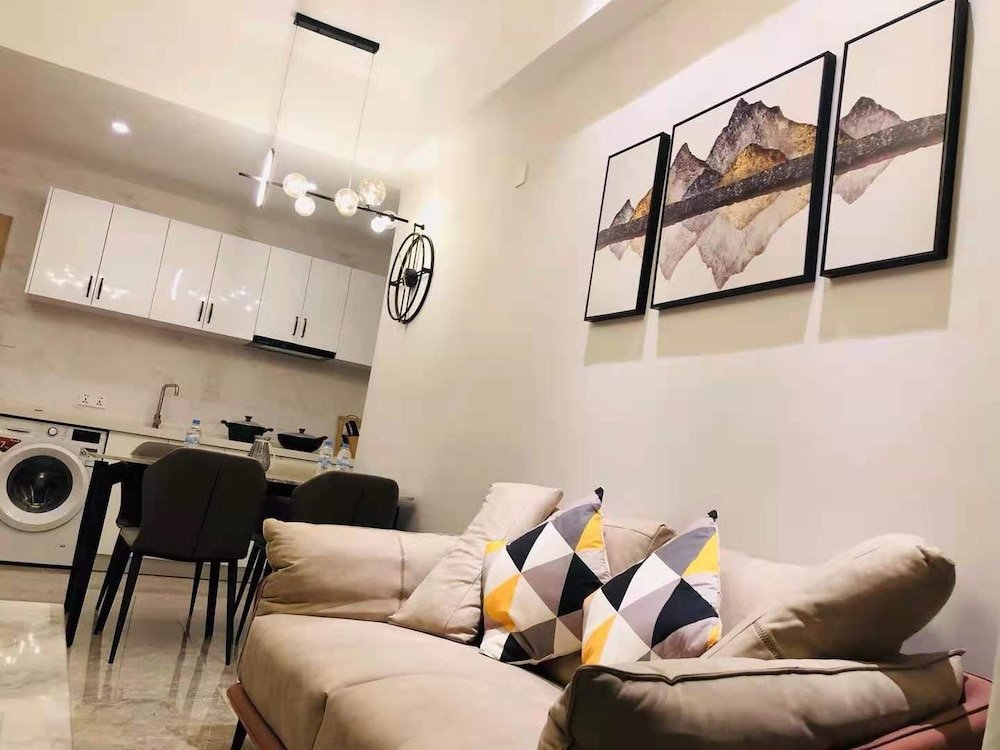 rose garden private apartment by link