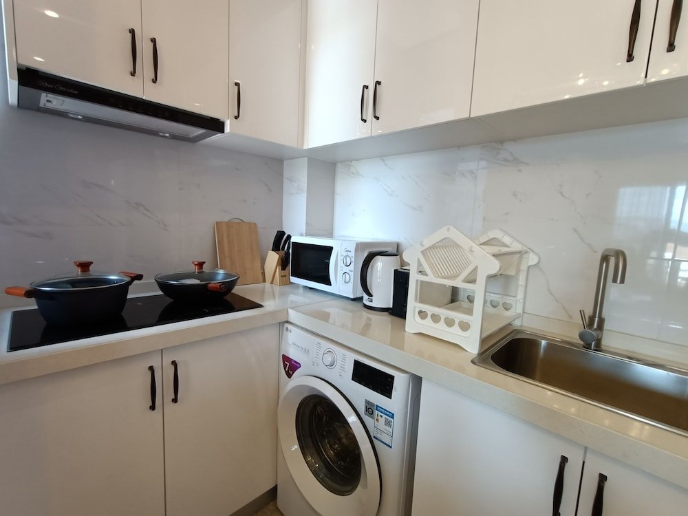 rose garden private apartment by link