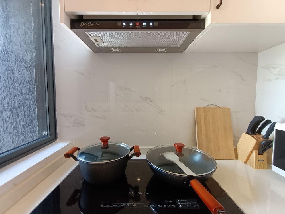 rose garden private apartment by link