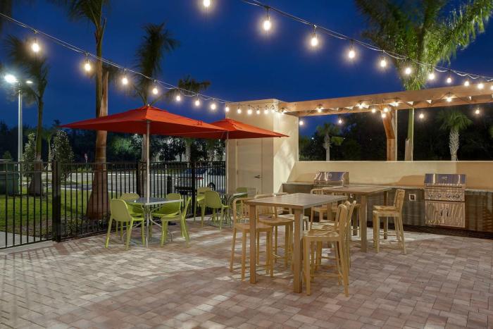 home2 suites by hilton lakewood ranch