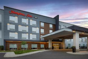 hampton inn by hilton cornwall