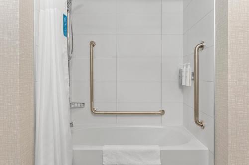 hampton inn by hilton cornwall