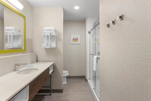 hampton inn by hilton cornwall
