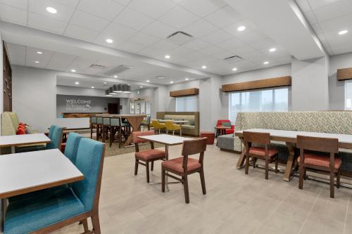 hampton inn by hilton cornwall