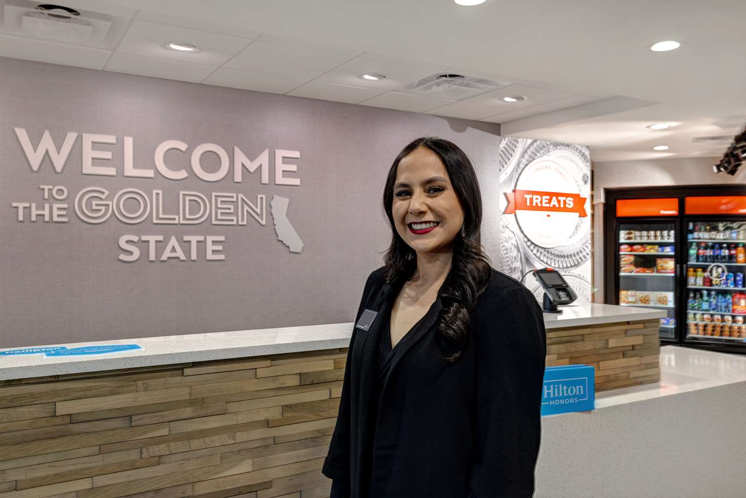 hampton inn and suites marina