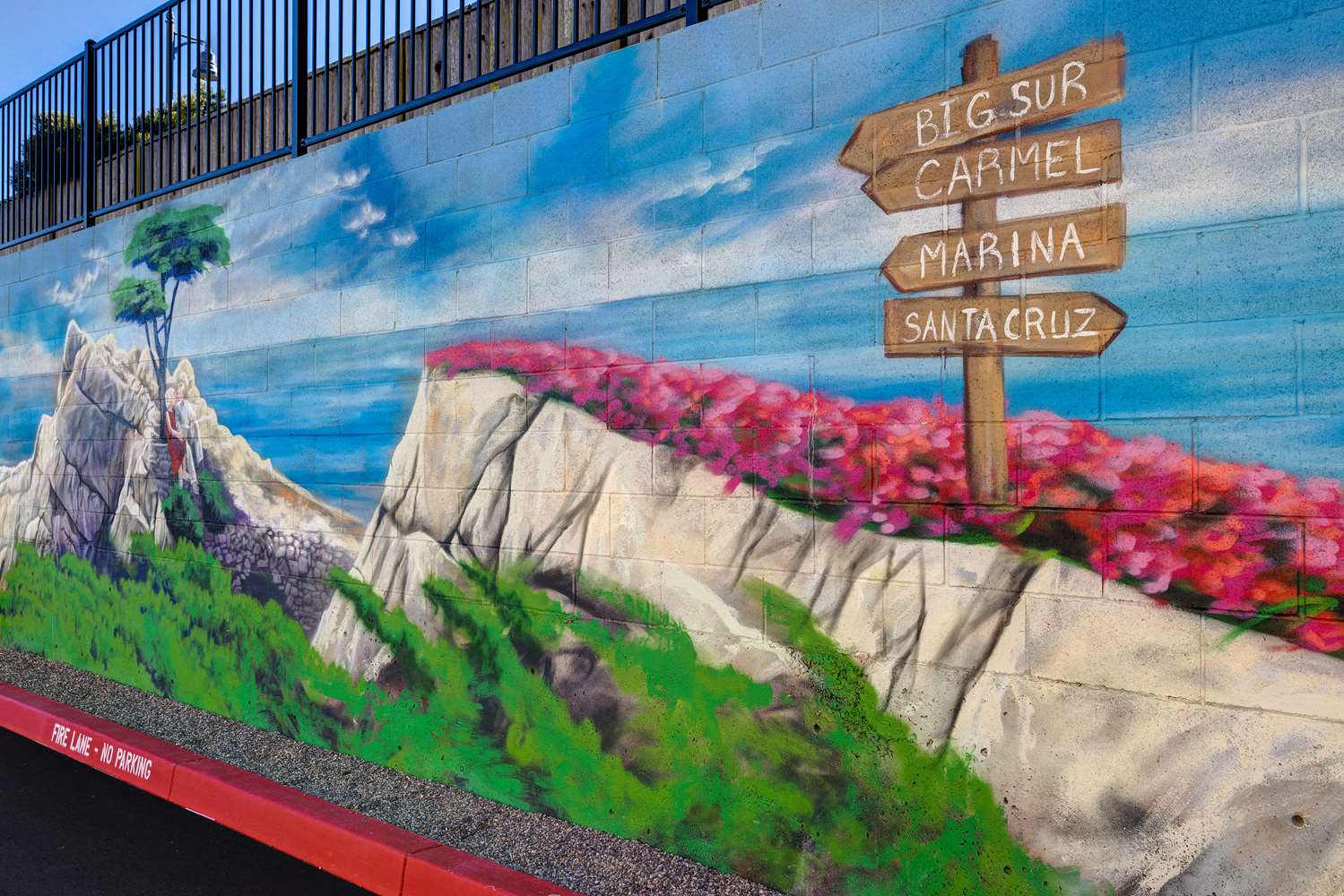 hampton inn and suites marina