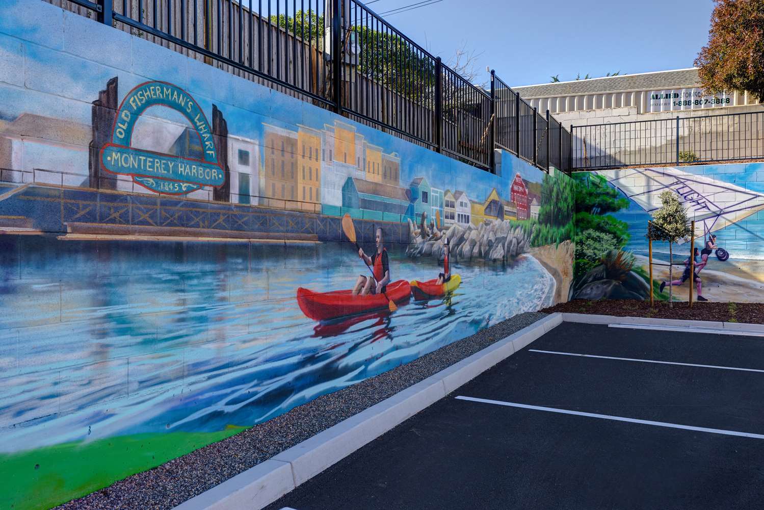 hampton inn and suites marina