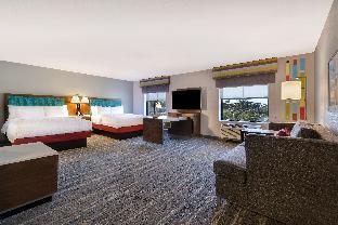 hampton inn and suites marina