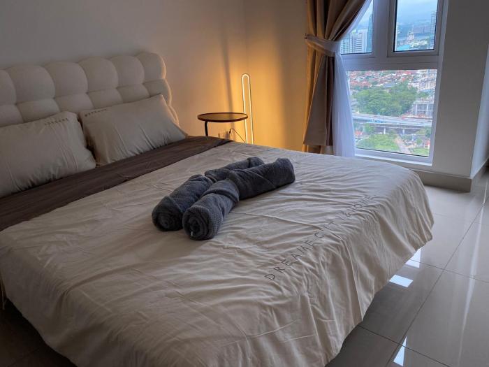 twin galaxy suites by sr home