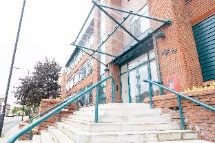 grand and elegant apt slough by opulent