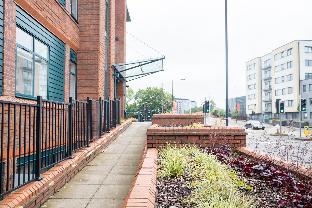 grand and elegant apt slough by opulent