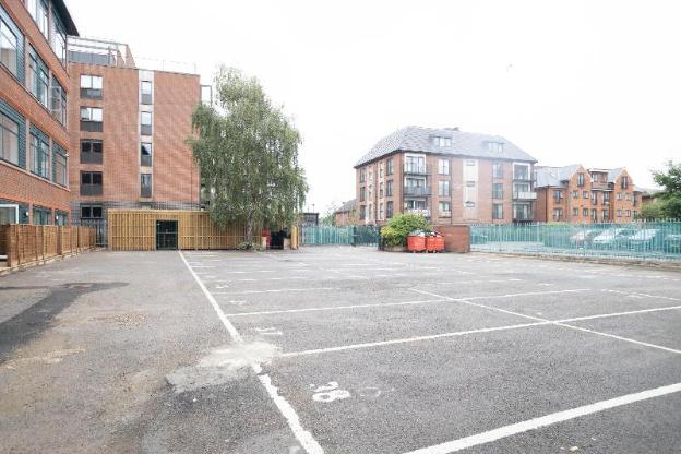 grand and elegant apt slough by opulent