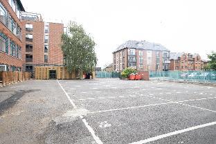 grand and elegant apt slough by opulent