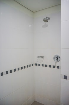 minimalist studio at beverly 90210 apartment