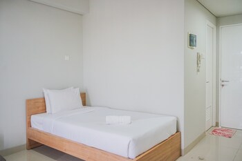 minimalist studio at beverly 90210 apartment