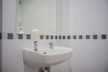 minimalist studio at beverly 90210 apartment