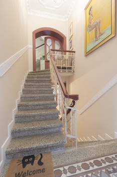 gatto perso luxury apartments