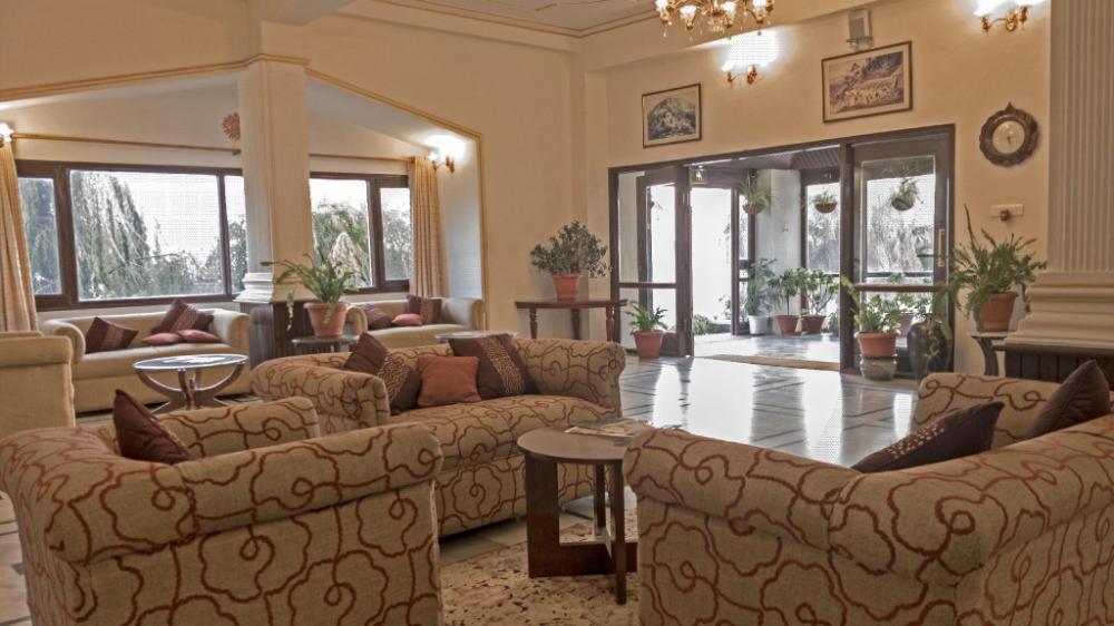 royal jardin whistling pines resort