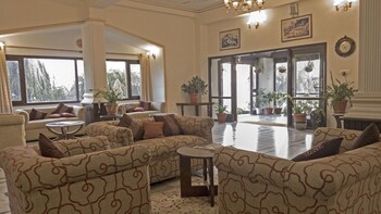 royal jardin whistling pines resort