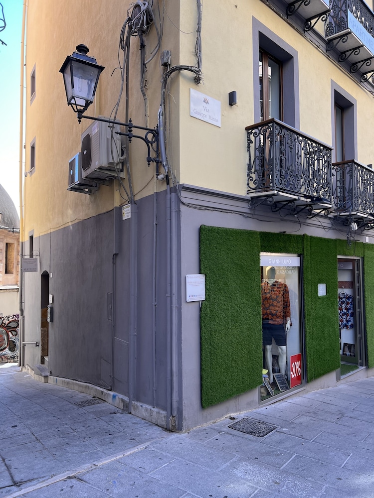 apartments centro storico via manno