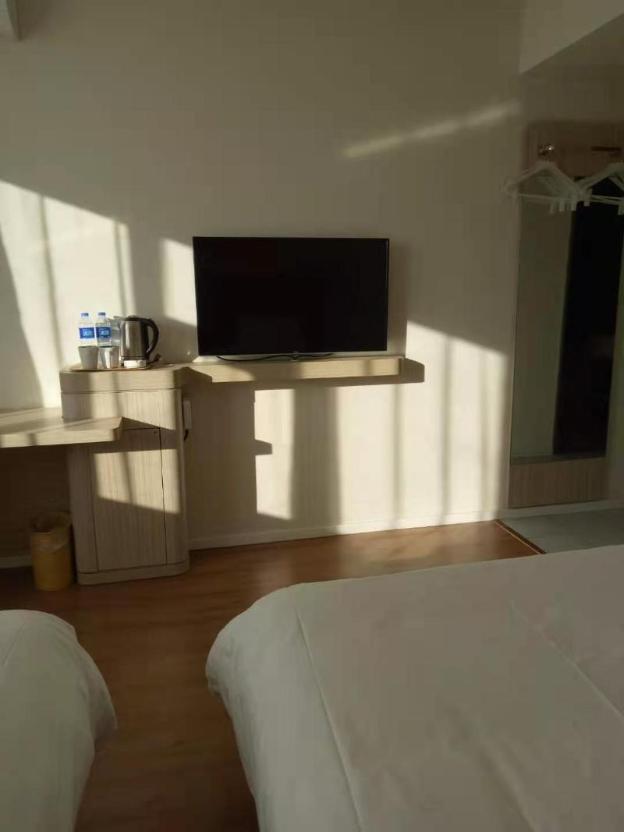 hanting hotel manzhouli beihu park