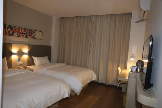 hanting hotel manzhouli beihu park