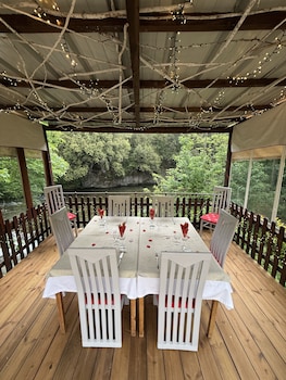 Hotel Restaurant Rose Des Pyrenees,2 Chemin Des Casteillasses,3 star