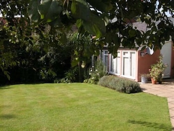 Motts Cottage,,4 star