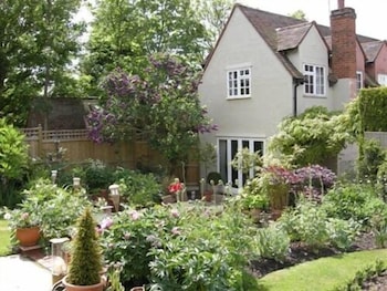 Motts Cottage,,4 star