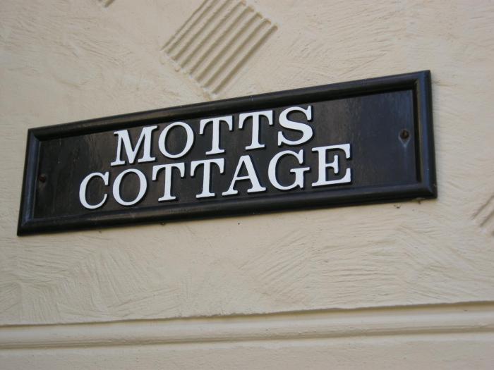 motts cottage