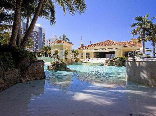 chevron renaissance 3 bed apartment by vaun